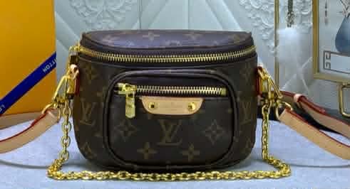 lv with front zipper