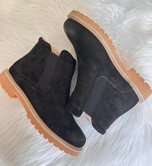 UGG Chelsea boots