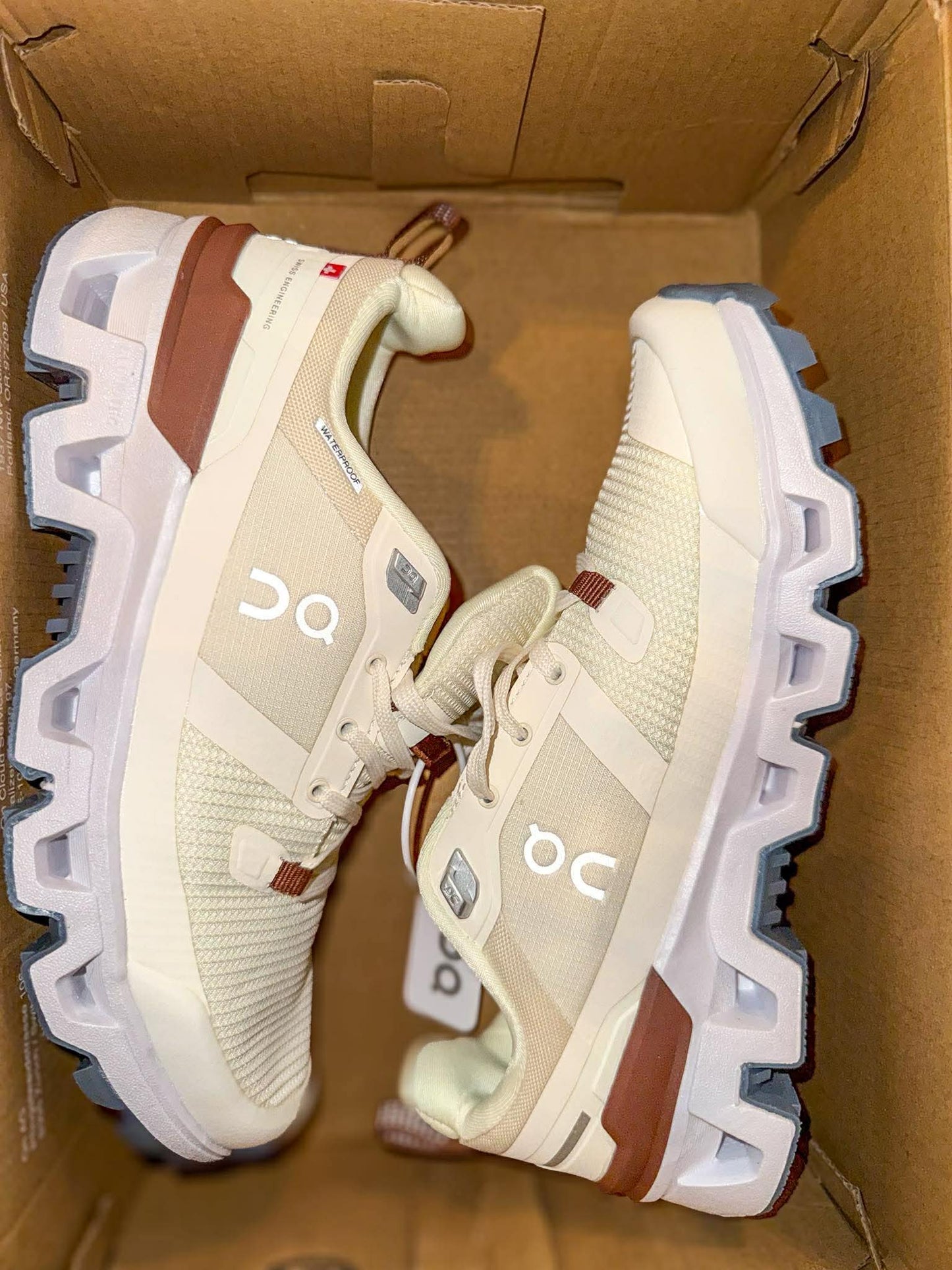 Cloud surfer beige & brown